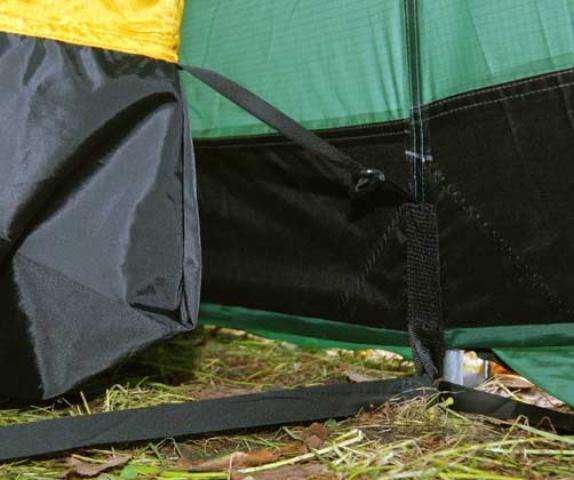 Угол внутренней палатки без шва Угол внутренней палатки без шва Четырехместная кемпинговая палатка с большим тамбуром Alexika Nevada 4 зеленый