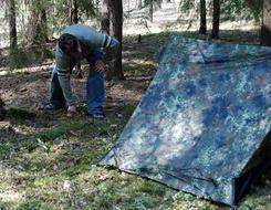 Застегнуть все молнии и растянуть оттяжки Лёгкая двухместная палатка. Tengu Mark 31T 