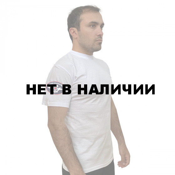 Белая футболка с термопереводкой ВДВ на рукаве