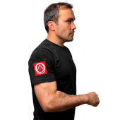 Черная футболка Отважные с термотрансфером на рукаве