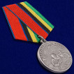 Медаль Росгвардии За разминирование в темно-бордовом футляре из бархатистого флока