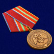 Медаль Росгвардии За заслуги в труде в бордовом футляре