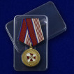 Медаль Росгвардии За содействие на подставке