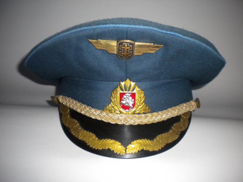 Фуражка полковника ВВС Литвы Старого образца