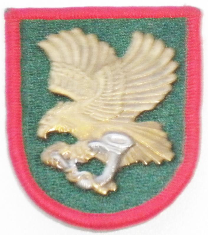 Беретный знак инструктора школы разведчиков Вооруженных Сил Литвы