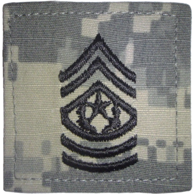 Нагрудный знак различия команд-сержант-майора для полевой камуфлированной формы ACU Вооруженных Сил США