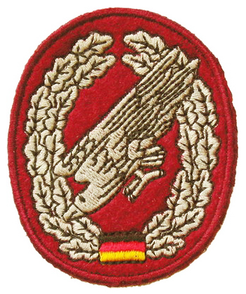 BW вышитая кокарда на красный берет « Десантные подразделения » ВС Германии