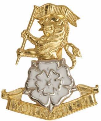 Yorkshire Regiment White Enamel Beret / Cap Badge British Army