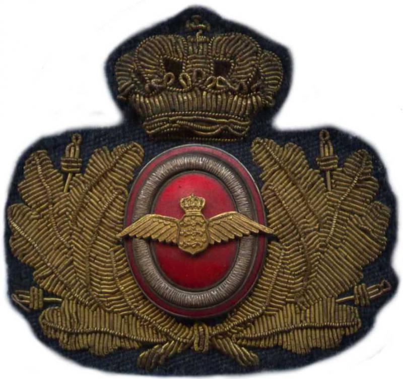 Кокарда знак на фуражку офицеров Королевских военно воздушных сил