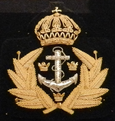 Эмблема на фуражку офицера резерва ВМС Швеции.