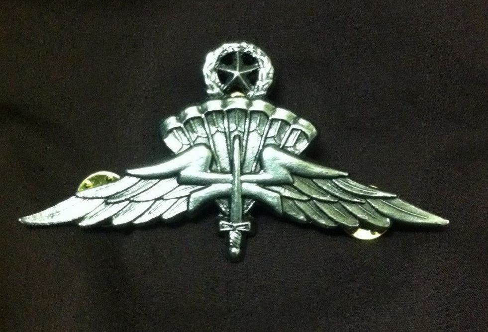 Military Master FreeFall Parachutist ( jumpmaster) badge ( prototype)