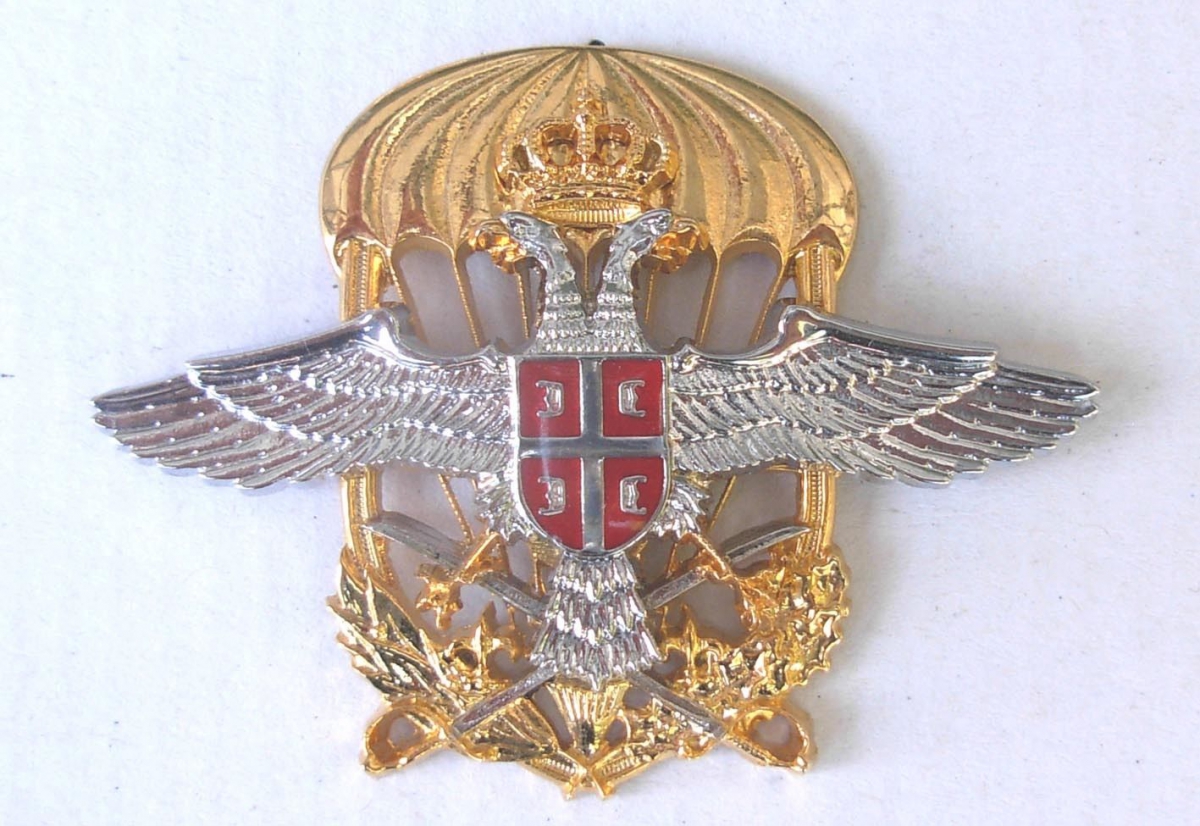 Serbian Paratrooper hat badge( project)