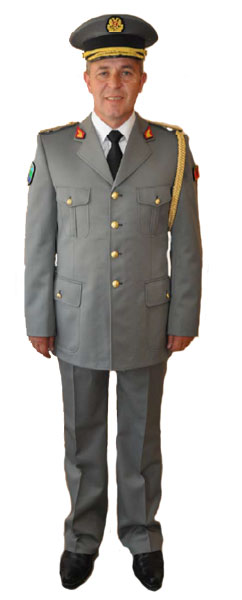 парадная униформа офицеров сухопутных войск Албании