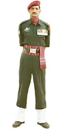 Полковая униформа Парашютного полка.