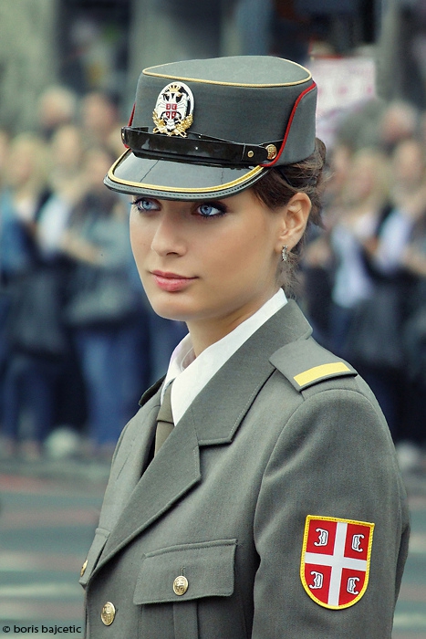 Сербские военные девушки армия, девушки, форма
