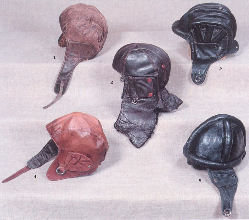 Кожанные шлемы Красной Армии