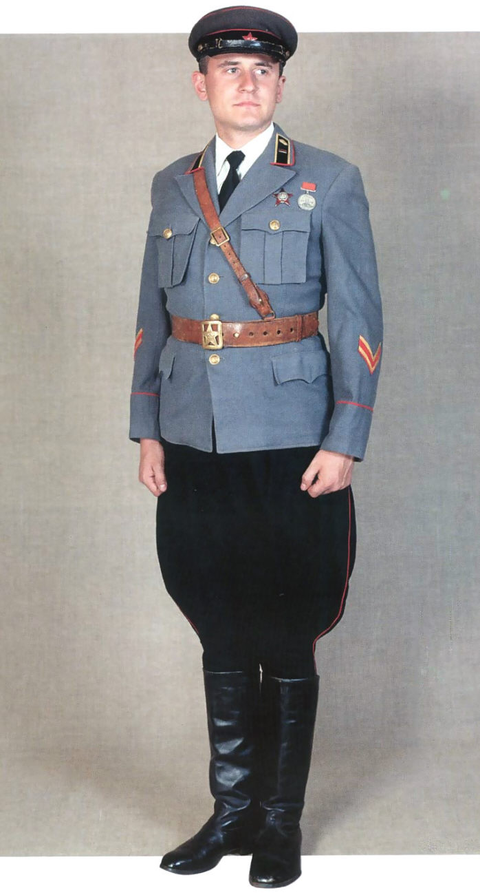 капитан автобронетанковые войска 1940-41