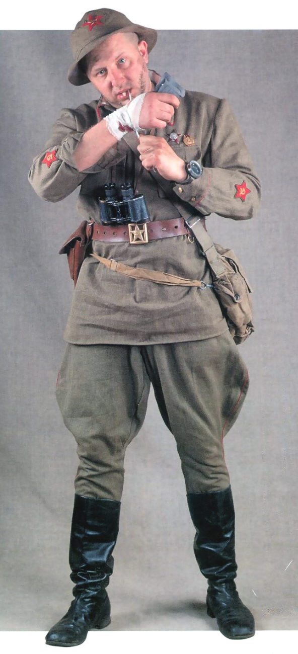 Младший политрук в летней походной форме, пехота, 1939 г.