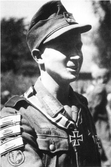 кавалер Рыцарского Креста с нарукавным знаком егерских частей