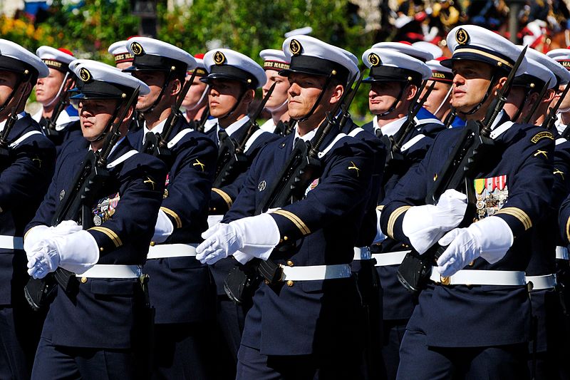 Fusiliers_marins_Toulon_Bastille_Day_2008